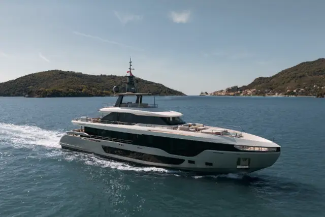 Azimut 116